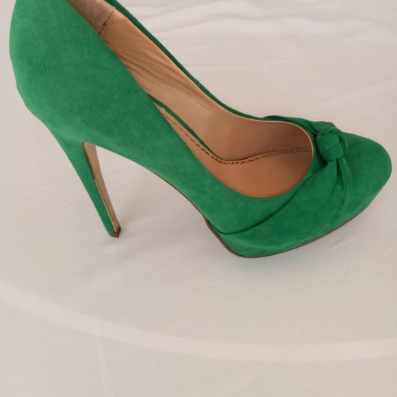 Shoe Dazzle Other Green Suede Pumps Size 8 2 Us 5 Heel New In Box
